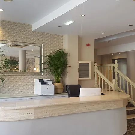 Hotel Arcea 3*