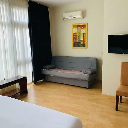Arcea Villaviciosa Hotel 3*